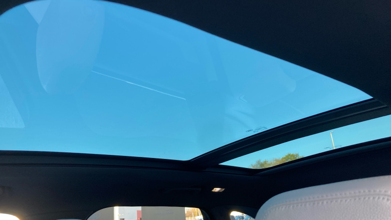 Jaguar F-Pace 2.0 D200 R-Dynamic Black 5dr Auto AWD Diesel Estate